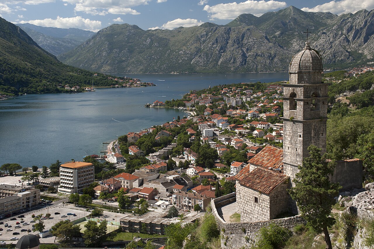 20090719 Crkva Gospa od Zdravlja Kotor Bay Montene
