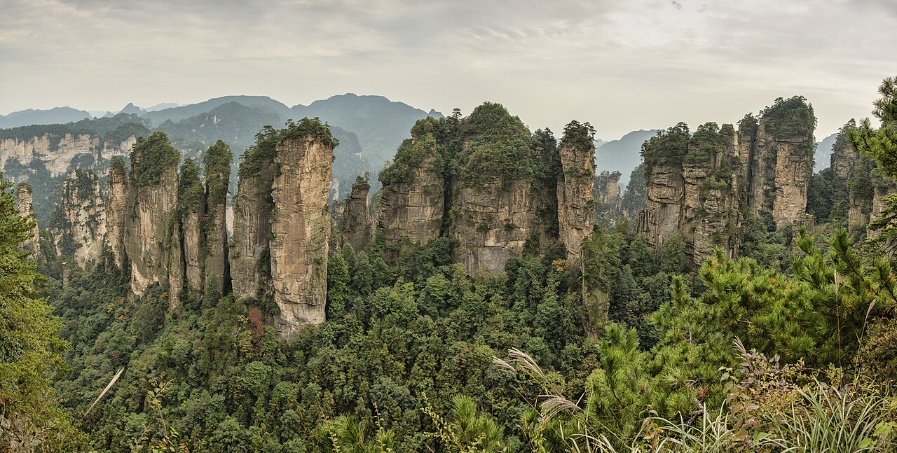 1 zhangjiajie huangshizhai wulingyuan panorama 201